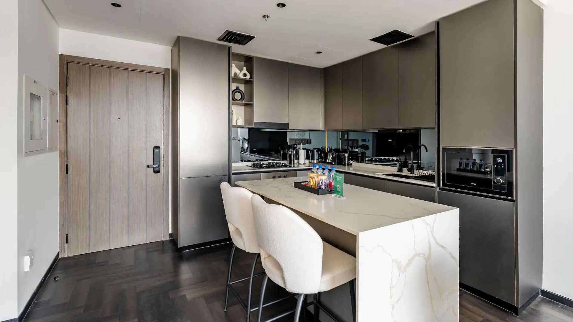 Apartment Dream Stay With Dubai Skyline & Burj View From Balcony